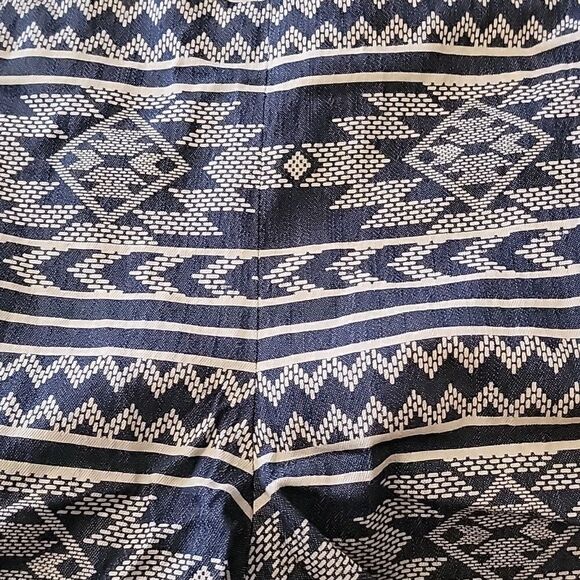 Bishop + Young Wanderer Printed Shorts - Picture 2 of 4